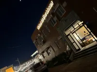 Ticket to the Moon - Hostels