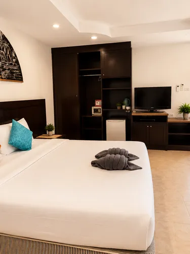 รูปภาพของCharming Guest Room in Central Pa Tong, Thailand