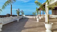 Maji Pearl Hotel & Spa - 2-Star