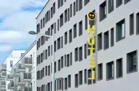 โรงแรมบีแอนด์บี เวียน-เอชบีเอฟ - 2 ดาว
