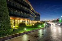 Best Western Premier Ark Hotel - parking
