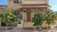 Issa's House - breakfast