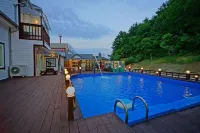 Anmyeondo Neipkeulrobeo Suyeongjangpensyeon - Pool