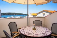 Apartments Mladenka 2 - Homestays