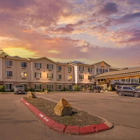 Comfort Suites Airport