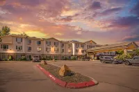Comfort Suites Airport - 2-Star