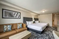 Sandman Hotel & Suites Winnipeg Airport - Kitchens