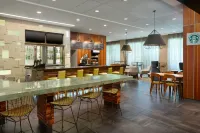 Courtyard Atlanta Alpharetta/Avalon Area - bar