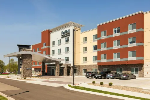 Fairfield Inn & Suites Northfield - Pool