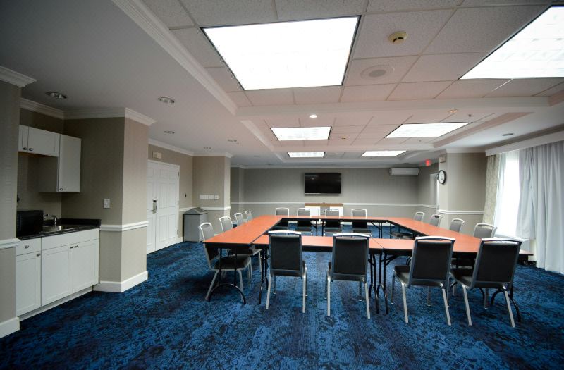Hampton Inn Salem East-Electric Road photo 4