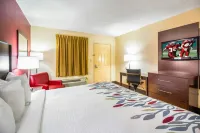 Red Roof Inn Clarksville - 2 Sao