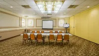 Red Roof Inn Batavia - Motels
