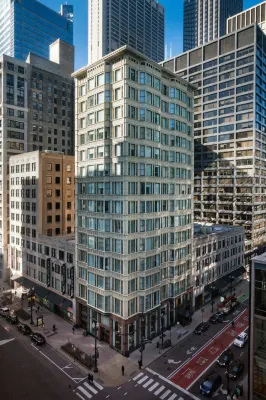 Staypineapple, An Iconic Hotel, the Loop Chicago - Romantik