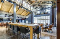 The Campbell House Lexington, Curio Collection by Hilton - Pet friendly