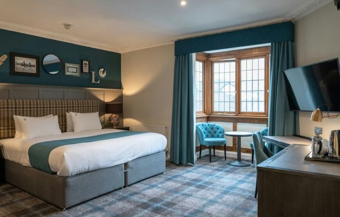 CBH The Feathers Hotel & Restaurant