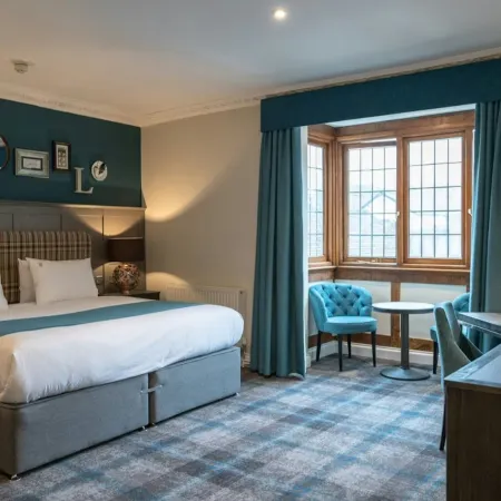 CBH The Feathers Hotel & Restaurant