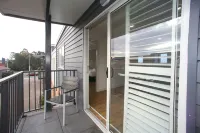 Jesmond Executive Villas - Parkplatz