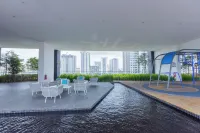 Urban Suites Jelutong | Infinity Pool & City Views - موقف سيارات