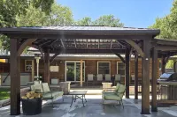 Lakeside Retreat: Private Hot Tub/Walk to Lake - 3 звезды