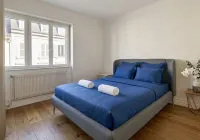 Boho Chic Apt: Central Location & Modern Comfort - 2-Star