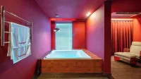 Apex Hotel - Hot Tub