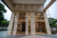 The Pristine Hotel - ที่มีที่จอดรถ