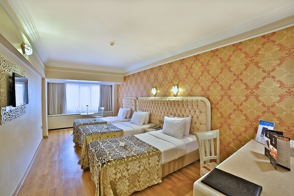 Grand Anka Hotel