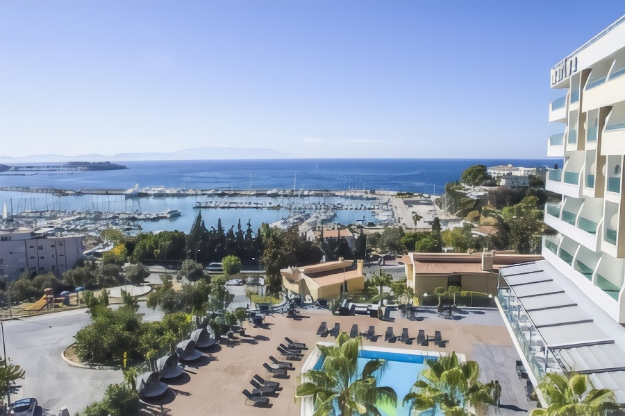 Marina Hotel & Suites Kusadasi