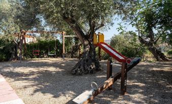 Gorgeous Studio in Lesvos Island with Balcony