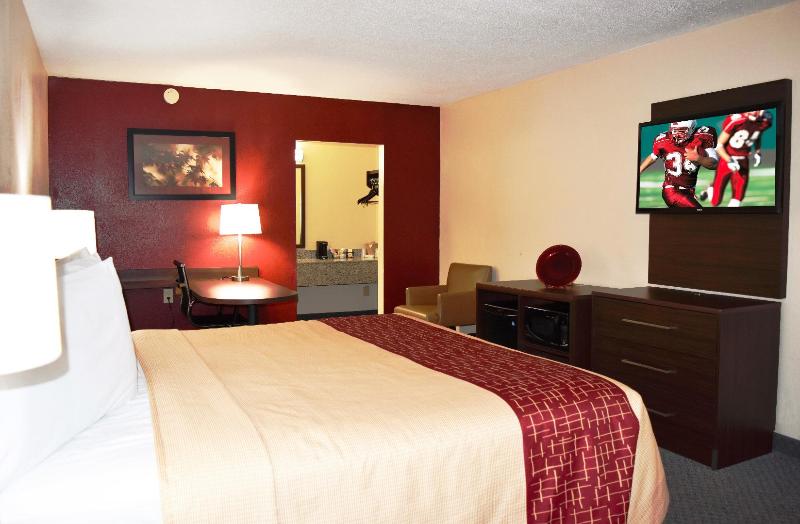 Red Roof Inn & Suites Commerce - Athens