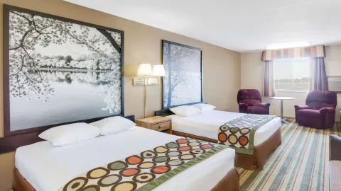 Super 8 by Wyndham Mitchell in Mitchell