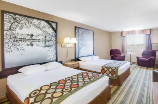 Super 8 by Wyndham Mitchell Hoteles en 