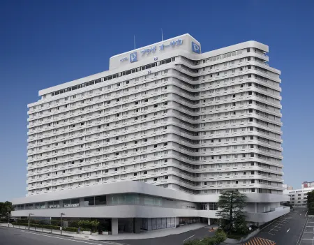 Hotel Plaza Osaka Отели в г. Осака