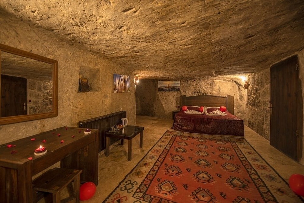 Cappadocia Antique Gelveri Cave Hotel