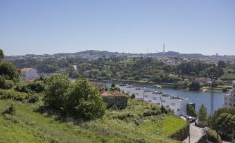 Liiiving in Porto - Luxury River View Apartment I - Housity
