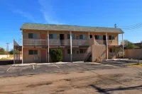 Stone Inn Extended Stay U of A
