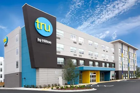 Tru by Hilton Jacksonville St. Johns Town Center