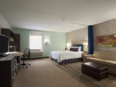 Home2 Suites by Hilton Philadelphia Convention Center Hotels near United States Mint