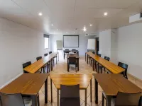 Logis Hotel Noemys Pont de l'Etoile Hotels in Aubagne