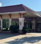 The Grand Hotel Spindletop Hotels in Lumberton
