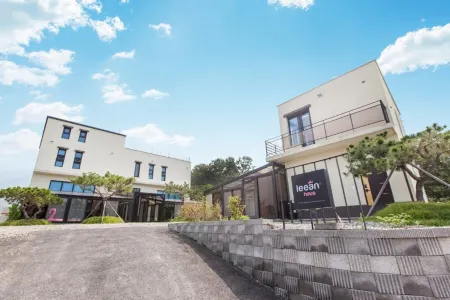 Yangpyeong Pool Villa Leean Haus Отели в г. Янпхён