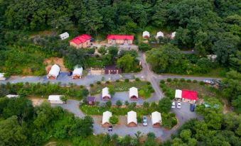 Gyeongju Healing Camp Glamping
