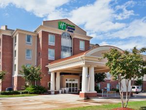 Holiday Inn Express & Suites Baton Rouge East