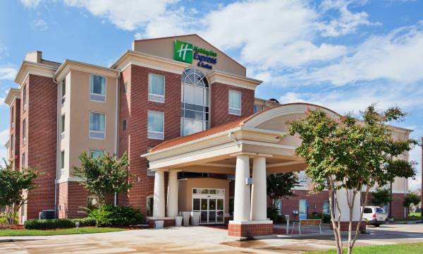 Holiday Inn Express & Suites Baton Rouge East by IHG