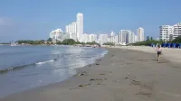 1IF2-3 APARTMENT NEAR THE SEA WITH AIR CONDITIONING AND WIFI Hotels in Castillogrande