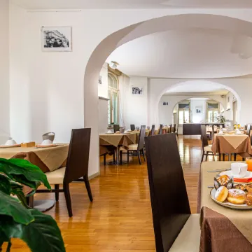 Europalace Hotel, BW Signature Collection Отели рядом с достопримечательностью «Duino Castle»