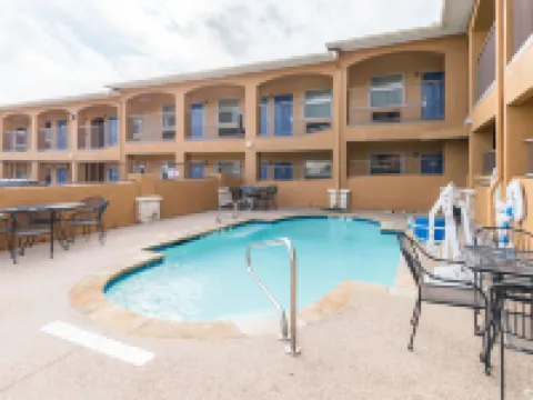 德克薩斯阿瓦拉多 6 號汽車旅館 阿爾瓦拉多酒店