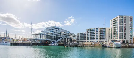 Harbour Hotel & Spa Southampton Отели в г. Нетли