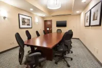 Drury Inn & Suites Burlington - 3 tähden