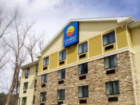 Comfort Inn & Suites Brattleboro I-91 Hotels in Windham County